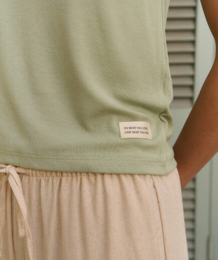 REMERA BABY RIB CON ETIQUETA