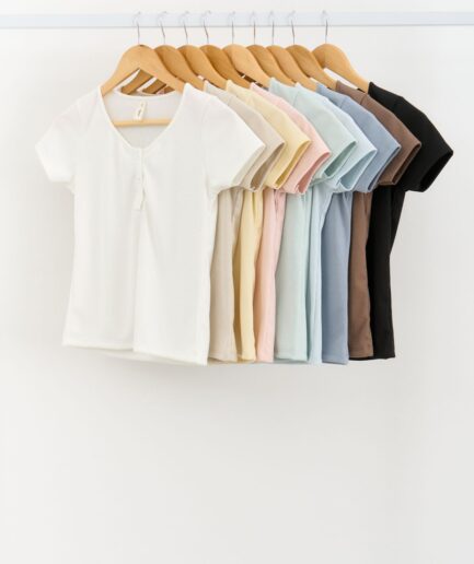 REMERA MORLEY ALGODON BOTONES