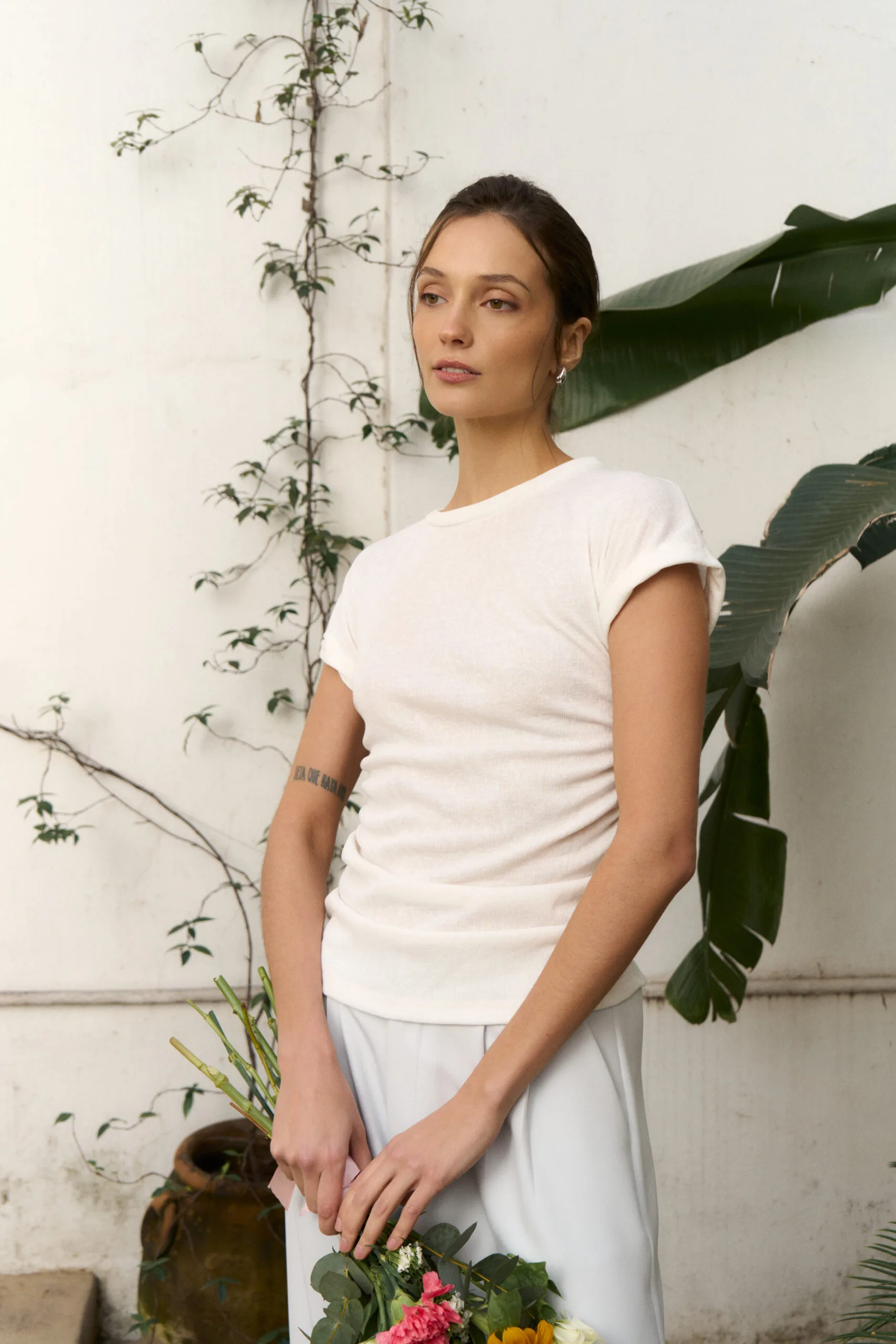 REMERA MORLEY LINO FRUNCE LATERAL - Imagen 2