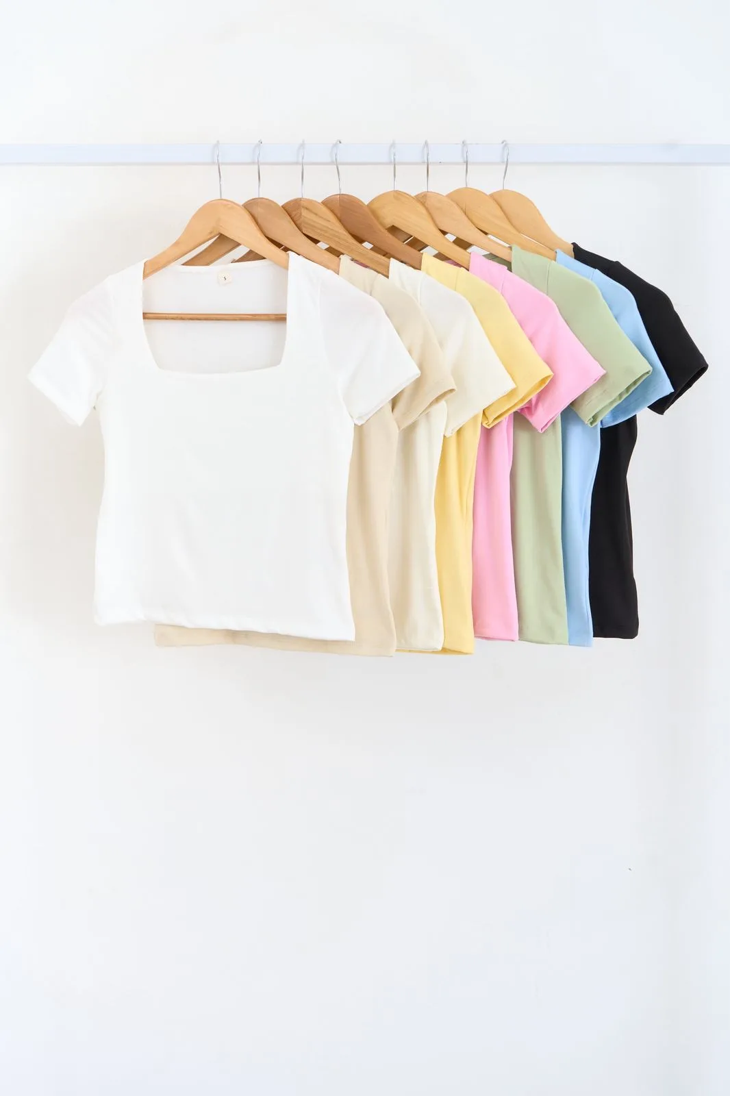 REMERA MODAL SOFT ESCOTE CUADRADO - Imagen 6