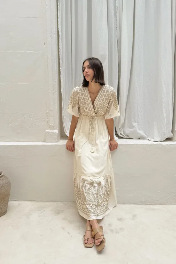 VESTIDO LARGO BORDADO (IMPORTADO)