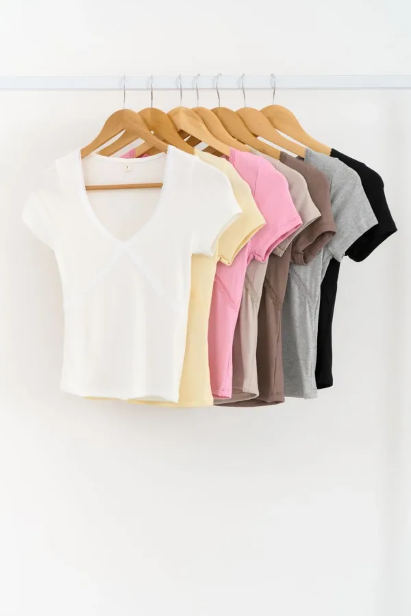 REMERA RIB CON PUNTILLA