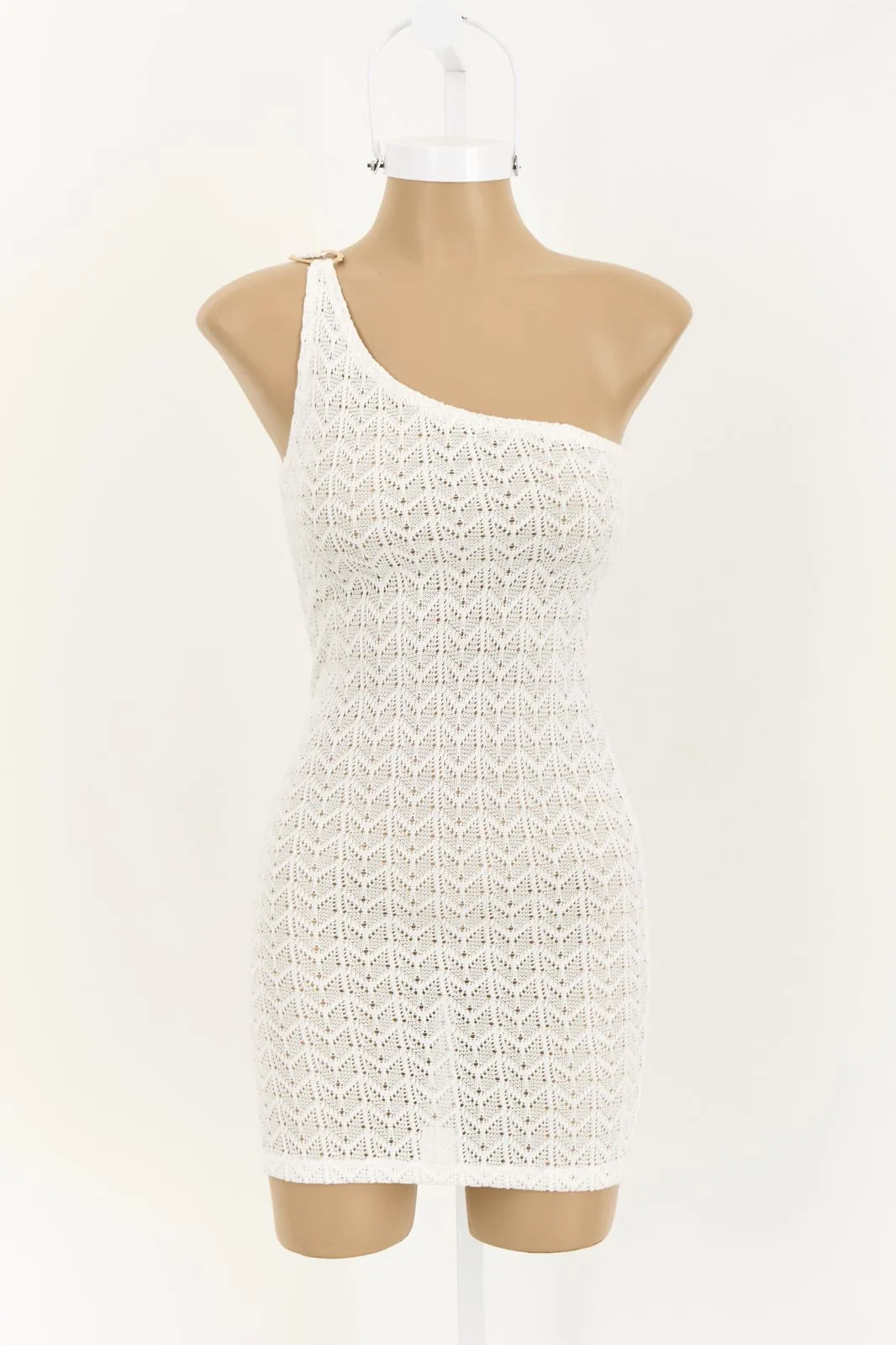 VESTIDO UN HOMBRO CROCHET CON HEBILLA - Imagen 3