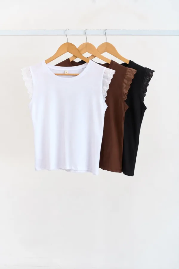 MUSCULOSA ALGODON CON PUNTILLA