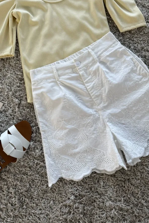 SHORT BRODERIE (IMPORTADO)