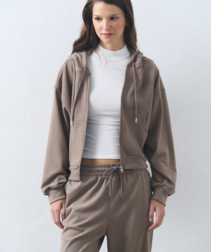 CAMPERA MICROPOLAR CON CAPUCHA