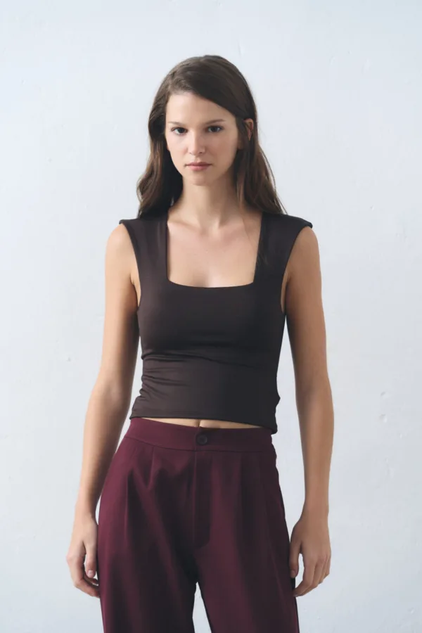 TOP MICROFIBRA CUELLO CUADRADO