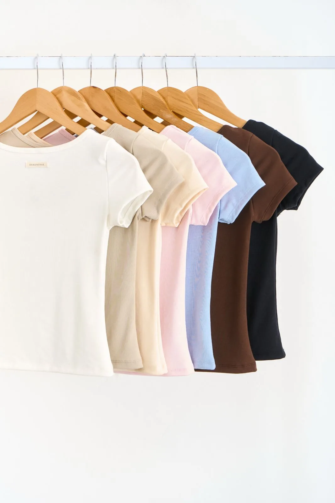 REMERA BABY RIB CON ETIQUETA - Imagen 3
