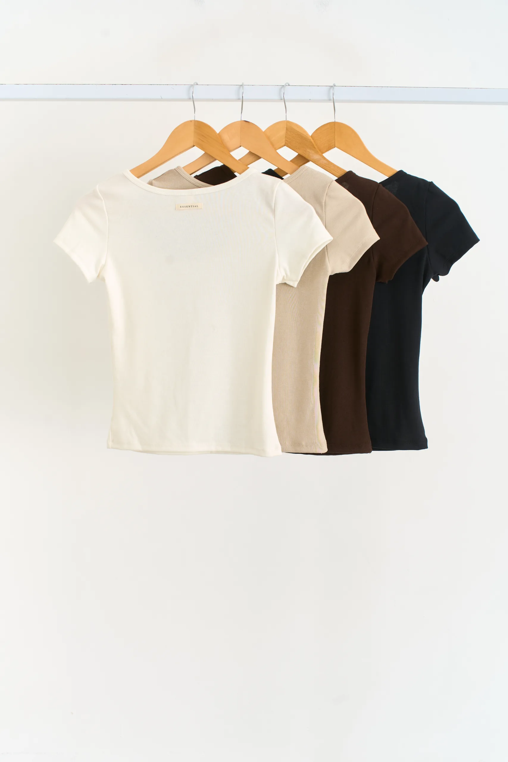REMERA BABY RIB CON ETIQUETA - Imagen 7