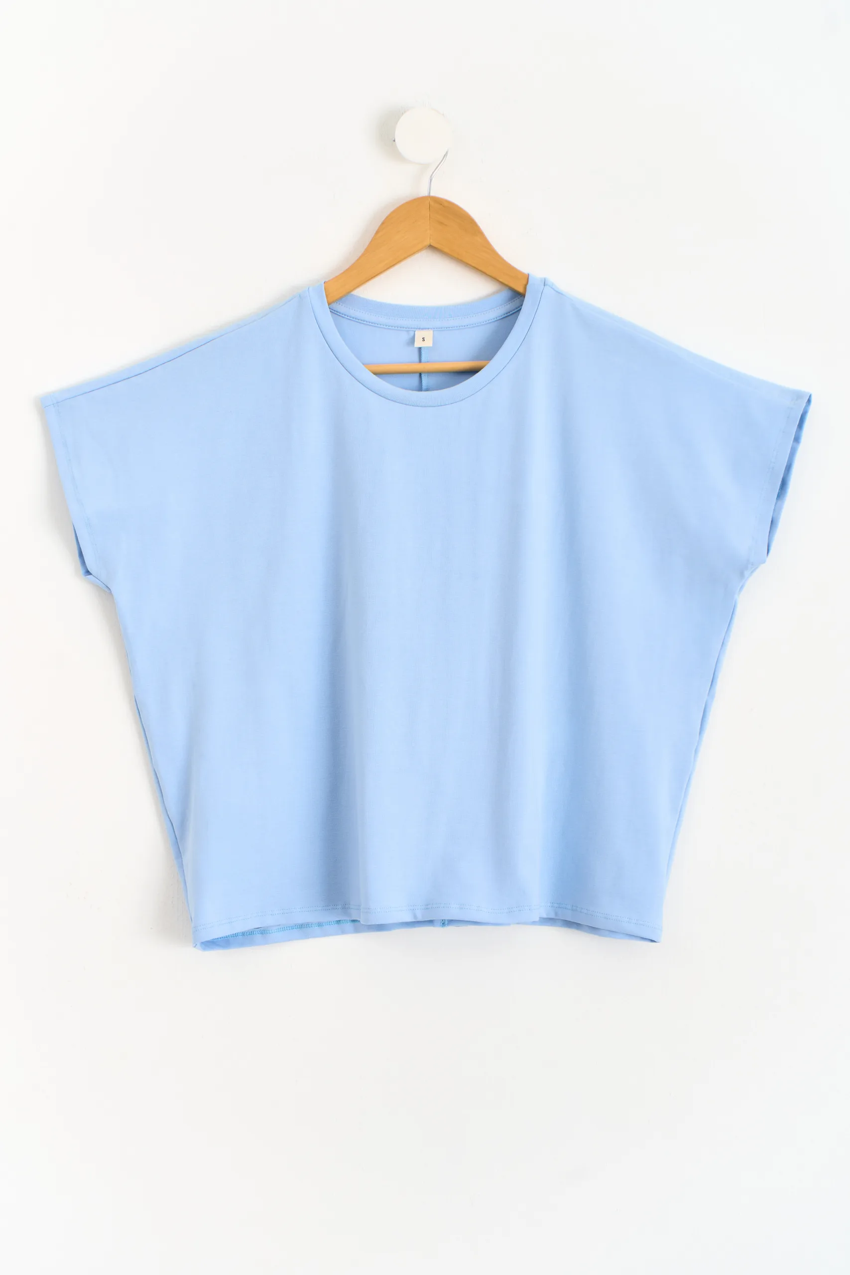 REMERA ALG FRESCO PREMIUM CON TAJO - Imagen 7