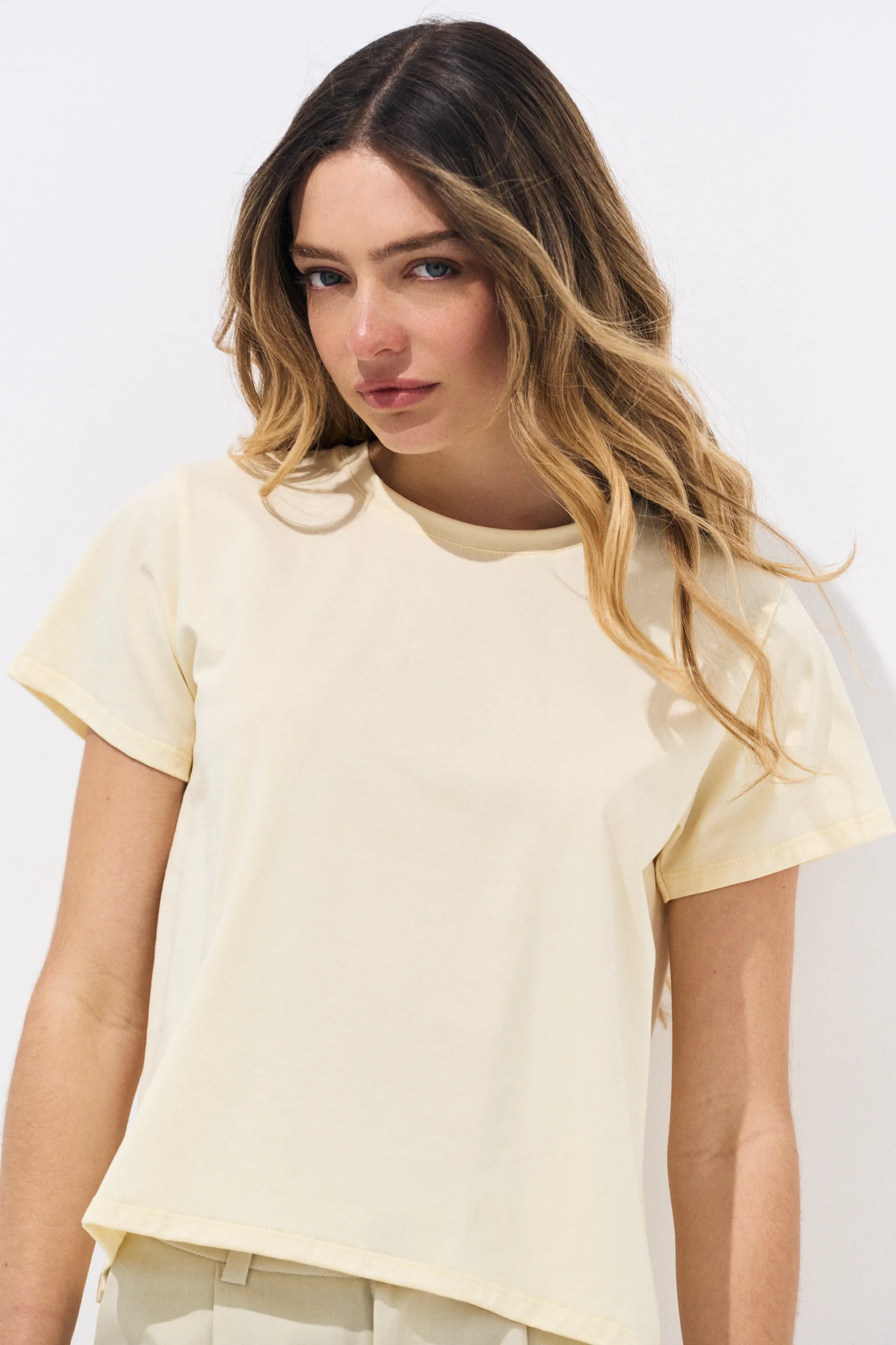 REMERA BASICA ALGODON FRESCO - Imagen 2