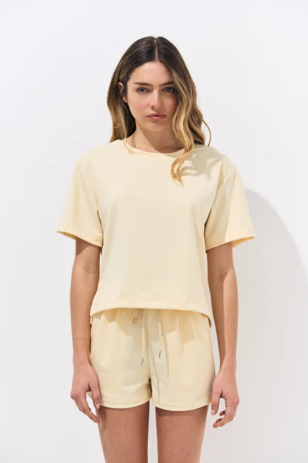 REMERA RUSTICO FRENCH CON TAJO
