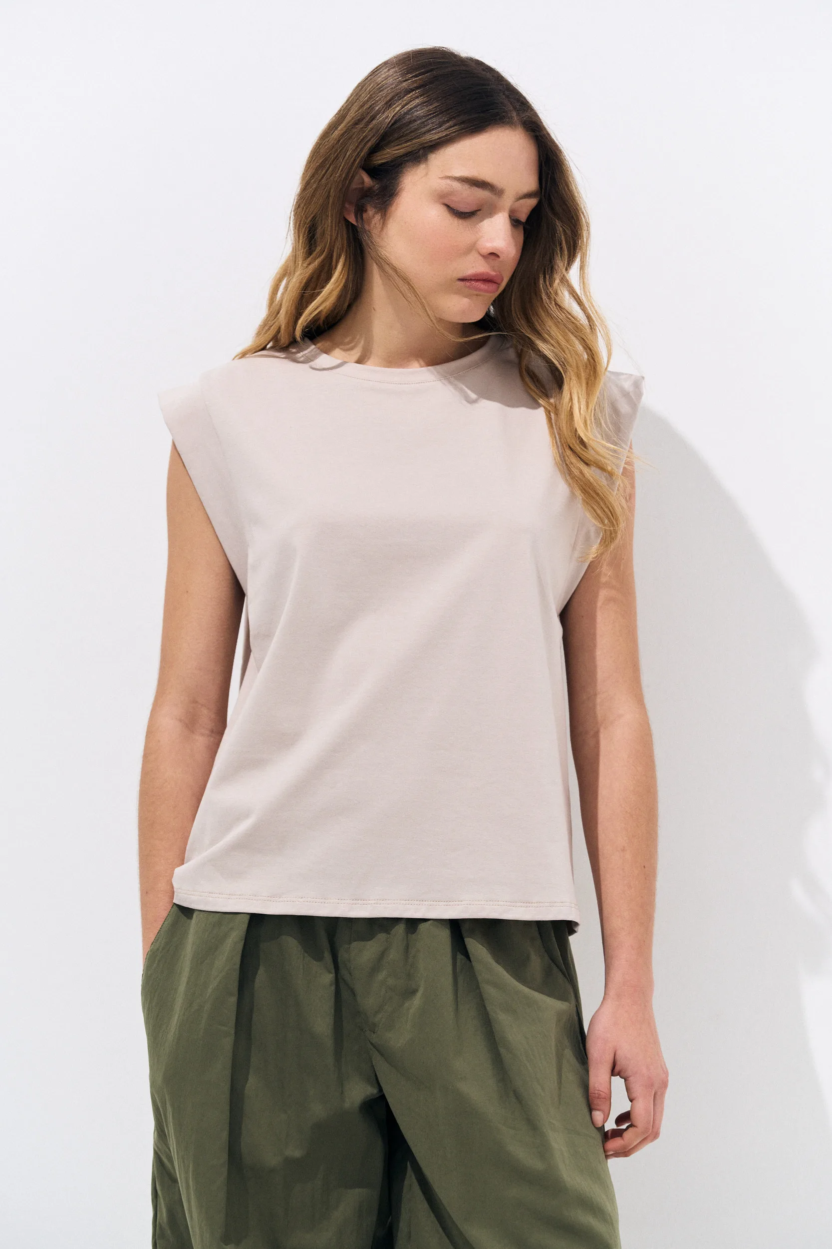MUSCULOSA ALG FRESCO HOMBRO ANCHO