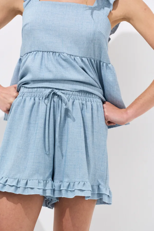 SHORT SASTRERO CON VOLADOS